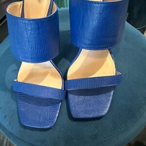 New York & Company Royal Blue Textured Sandals